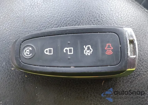 2014 Ford Focus Titanium from USA, damaged, VIN 1FADP3J23EL233221